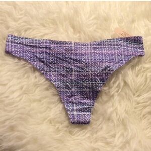 NWT 2015 Victoria's Secret Fabulous Blue Satin No Show Thong Panties medium M